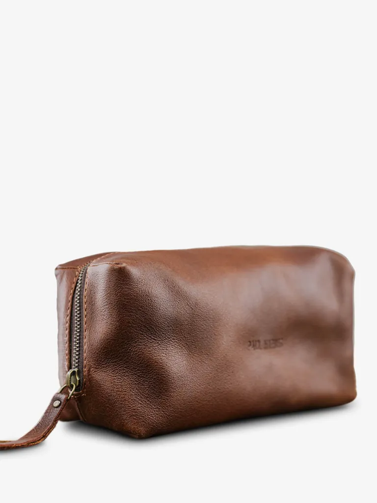 trousse_de_toilette_homme_cuir_marron_paulmarius_barbier_tabac__2__fc86.webp