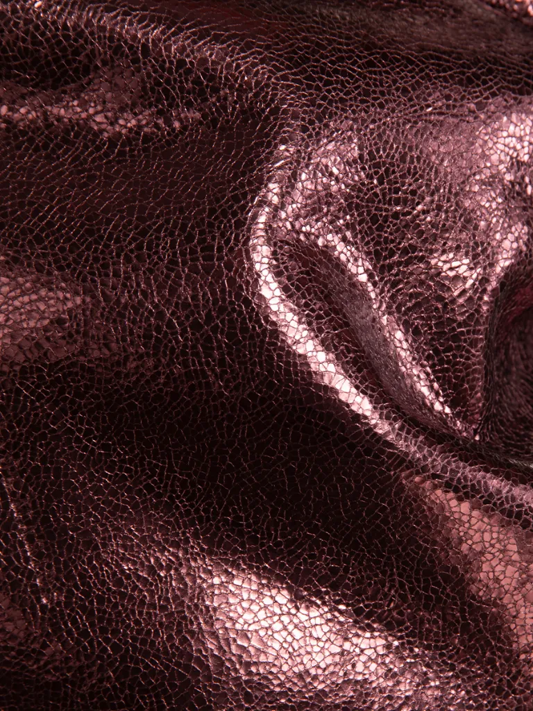 cuir_eclipse_aubergine_paulmarius_photo_de_la_matiere_b7b9.webp