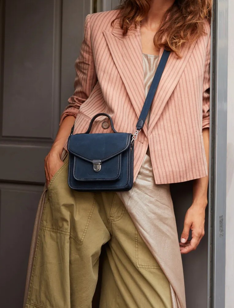 mini_cartable_en_cuir_de_vachette_suede_bleu_paulmarius_mademoiselle_george_xs__9abf.jpg