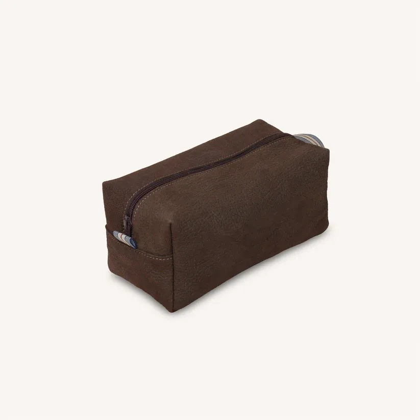 h320-trousse-toilette-homme-marron-cuir.webp