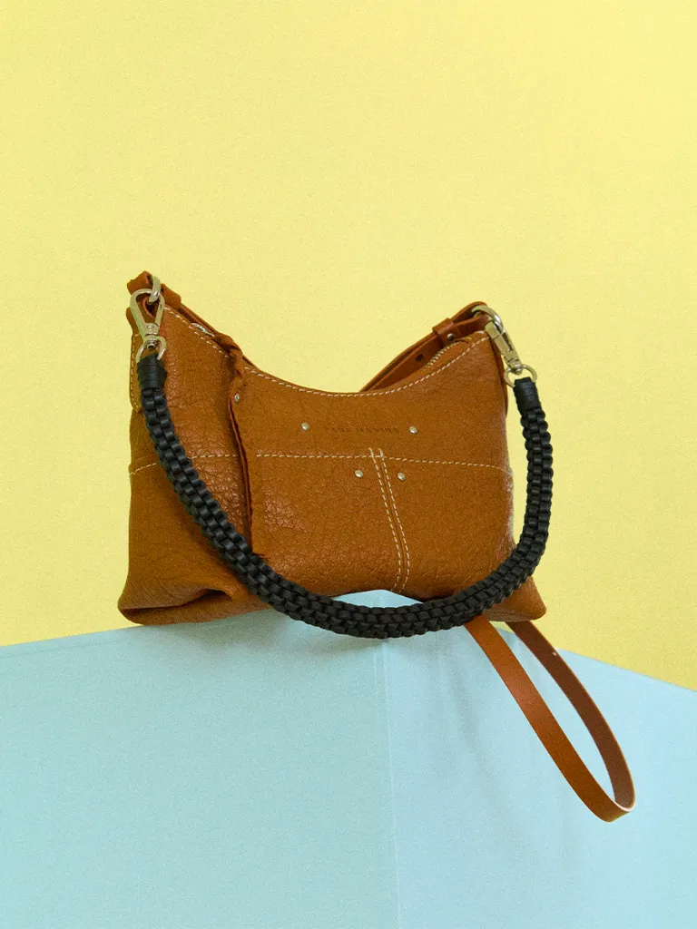 petit_sac_bandouliere_cuir_naturel_leloustic_paulmarius_scoubidou_noir_nature_m_5a7f.webp