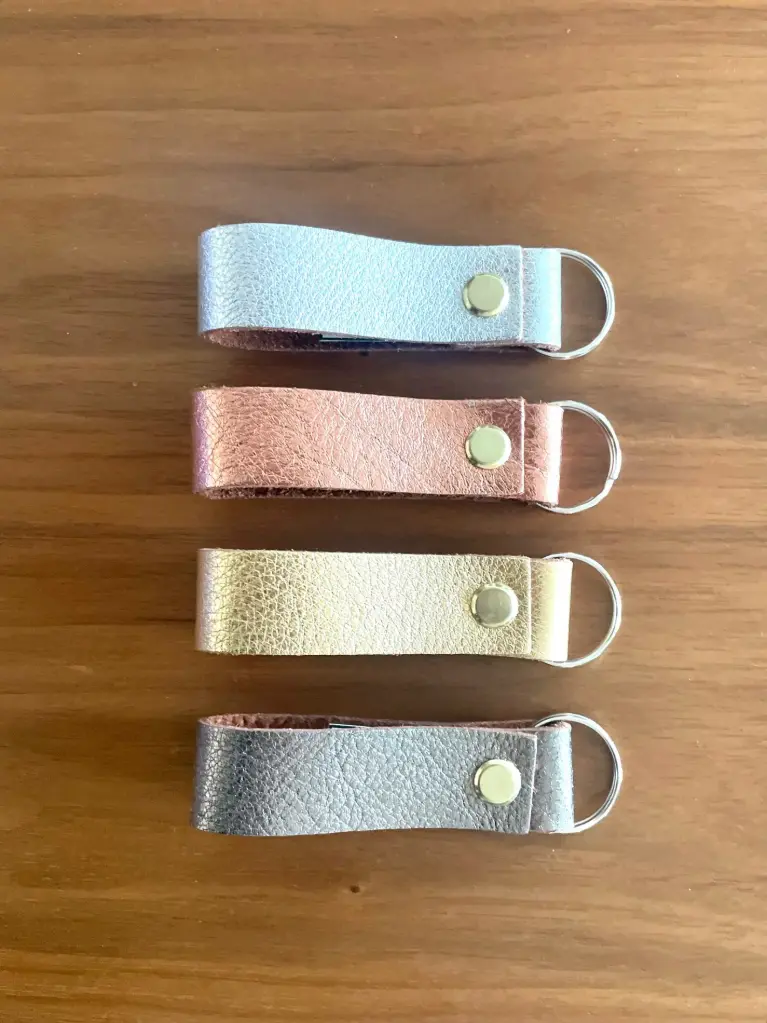 [PTECLE] Porte-cle cuir
